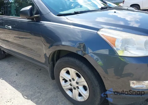 2011 Chevrolet Traverse Ls z USA, uszkodzony, nr VIN 1GNKRFED5BJ376906